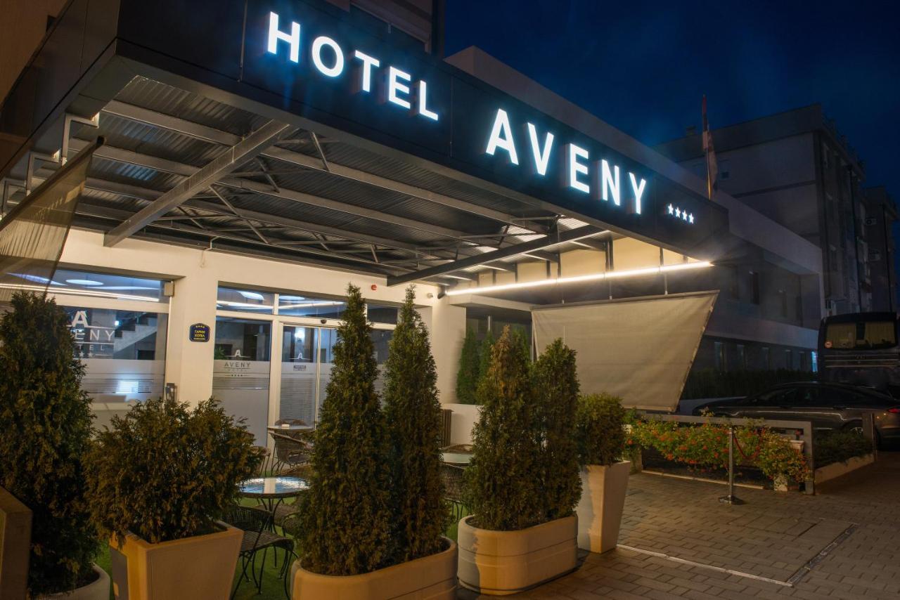 Garni Hotel Aveny Čačak Exteriör bild